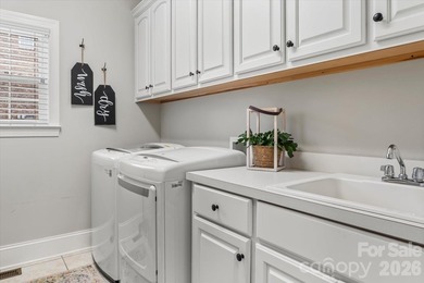 This exquisitely maintained all-brick custom residence offers - photo 23