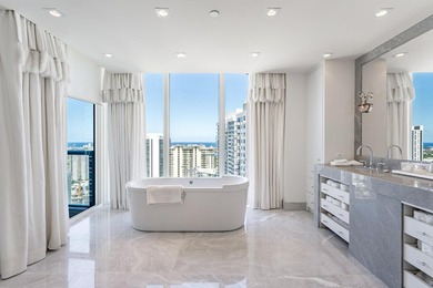 Occupying the top three levels of Las Olas River House - photo 23