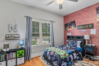 This exquisitely maintained all-brick custom residence offers - photo 25