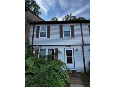 Three-bedroom townhome in the City of Williamsburg featuring - photo 1