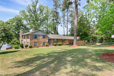 (private lake, pond, coastal) Home For Sale in Orangeburg South Carolina