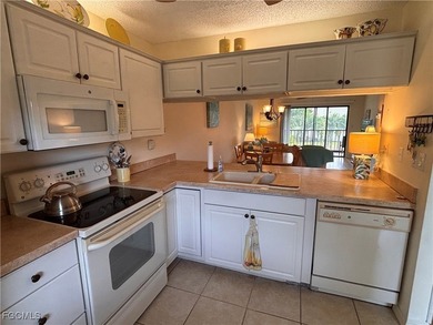 NEW PRICE!! Welcome to this bright and cheerful 2-bedroom - photo 3