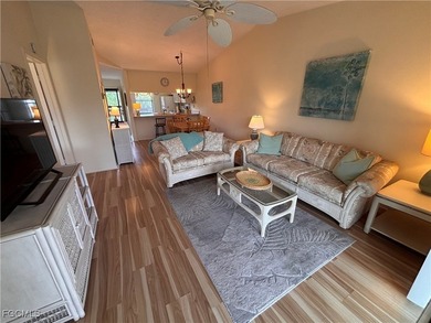 NEW PRICE!! Welcome to this bright and cheerful 2-bedroom - photo 6
