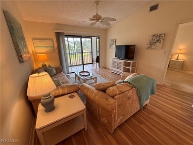 NEW PRICE!! Welcome to this bright and cheerful 2-bedroom - photo 7