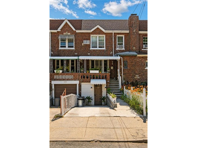 Welcome to this well-maintained brick one-family home offering - photo 2