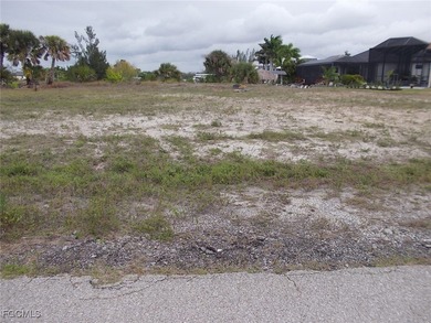 NEW LISTING... Residential 3-Lot Waterfront Homesite on a - photo 2