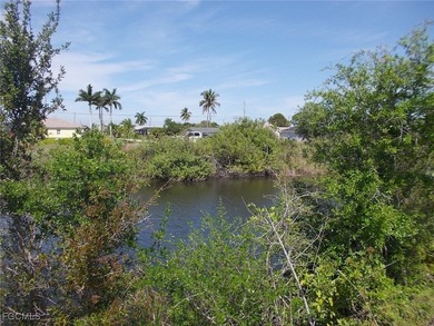 NEW LISTING... Residential 3-Lot Waterfront Homesite on a - photo 3