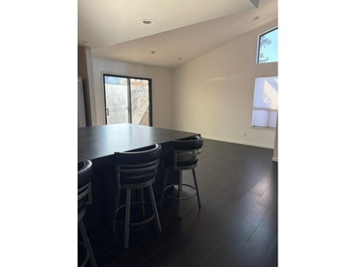 Beautiful, move-in ready 3 bedroom, 2 bathroom home located in - photo 13