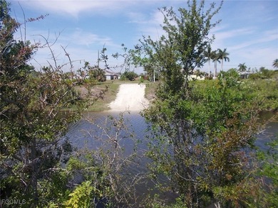 NEW LISTING... Residential 3-Lot Waterfront Homesite on a - photo 7