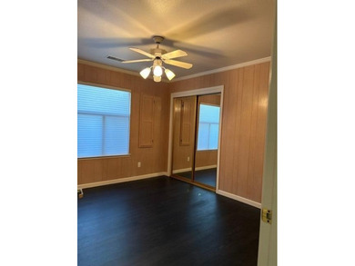 Beautiful, move-in ready 3 bedroom, 2 bathroom home located in - photo 17