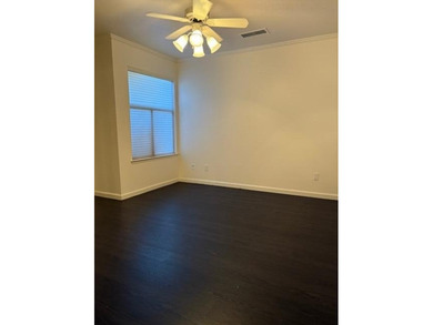 Beautiful, move-in ready 3 bedroom, 2 bathroom home located in - photo 19