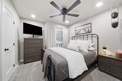 BEAUTIFULLY RENOVATED: Spectacular Lake Hudson views await in - photo 23