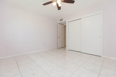 Welcome to Village Lake Condominiums in St. Petersburg! This 2 - photo 24