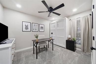 BEAUTIFULLY RENOVATED: Spectacular Lake Hudson views await in - photo 25