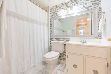 Welcome to Village Lake Condominiums in St. Petersburg! This 2 - photo 26