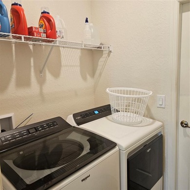 Are you looking for a move-in ready home? Well, you found it! - photo 28
