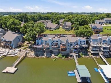 BEAUTIFULLY RENOVATED: Spectacular Lake Hudson views await in - photo 29