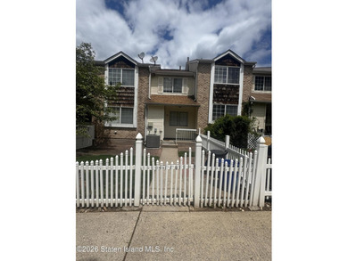 2 Bedroom Condo with 2 Bathrooms in the Willowbrook, Staten - photo 1