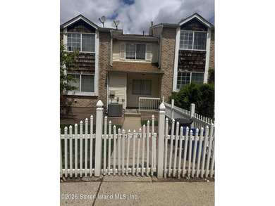 2 Bedroom Condo with 2 Bathrooms in the Willowbrook, Staten - photo 2