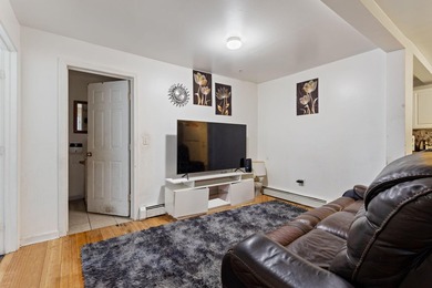 INVESTORS TAKE NOTICE: 1 retail and 8 residential units (9 units - photo 35