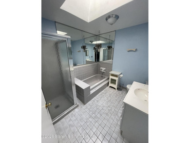 2 Bedroom Condo with 2 Bathrooms in the Willowbrook, Staten - photo 7