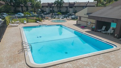 Welcome to Village Lake Condominiums in St. Petersburg! This 2 - photo 43