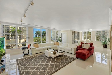 Opportunity to own a beautifully renovated 3BD/2.5BA residence - photo 4