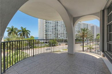 Opportunity to own a beautifully renovated 3BD/2.5BA residence - photo 9
