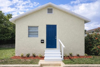 Great opportunity in the heart of West Palm Beach! Located at - photo 1