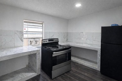 Great opportunity in the heart of West Palm Beach! Located at - photo 2