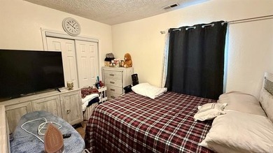 Three bedroom home offering easy, one-level living. The 3rd - photo 6
