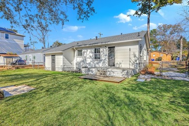 Welcome home to this charming 3-bedroom, 1-bath residence - photo 16