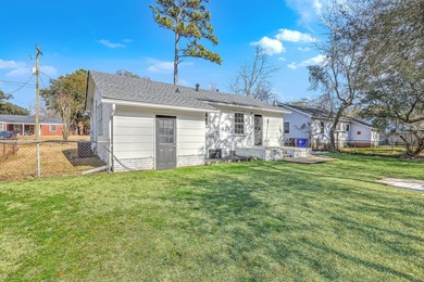 Welcome home to this charming 3-bedroom, 1-bath residence - photo 18