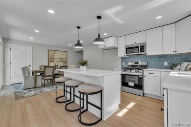Welcome home to this fully remodeled gem in Keego Harbor with - photo 20