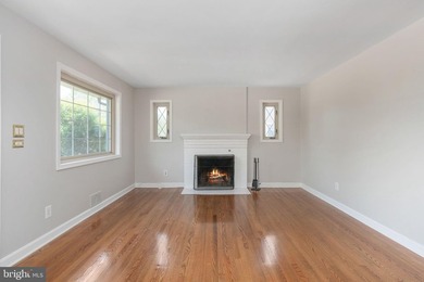 Waterfront locations like this to do become available very - photo 26