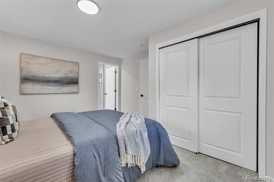 Welcome home to this fully remodeled gem in Keego Harbor with - photo 27