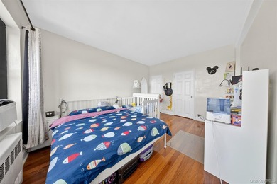 Spacious 1-bedroom Apartment at The Anita Terrace in Rego Park! - photo 6