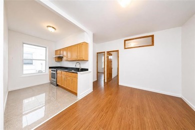 Huge 4-family Semi-detached brick home in Sheepshead Bay. 22 - photo 5
