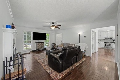 Discover the perfect blend of comfort and freedom in this well - photo 7