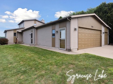 Syracuse Lake Home For Sale in Syracuse Indiana