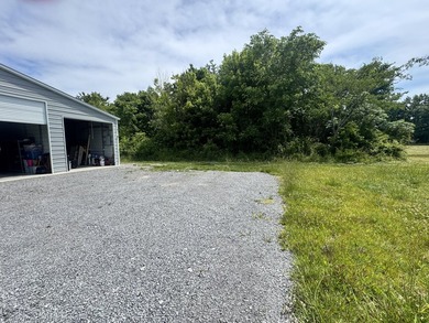 Motivated seller!! Welcome to 343 Sandlick Rd in Columbia KY - photo 7