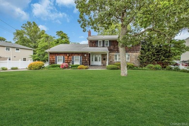Spacious 4 Bedroom, 2.5 Bath Colonial with 2-car Garage in - photo 2