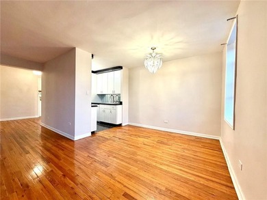 SMALL BUDGET. BIG OPPORTUNITY. SUBLET FROM DAY1. Bright - photo 4