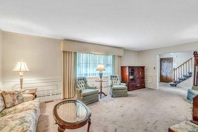 Spacious 4 Bedroom, 2.5 Bath Colonial with 2-car Garage in - photo 6