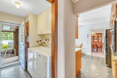 Spacious 4 Bedroom, 2.5 Bath Colonial with 2-car Garage in - photo 10