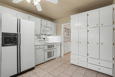 Welcome home to this spacious and inviting property offering an - photo 12