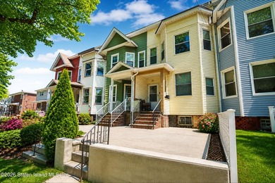 Welcome to 395 Jewett Ave, a charming and well-maintained home - photo 2