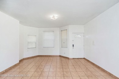 Welcome to 395 Jewett Ave, a charming and well-maintained home - photo 3
