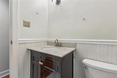 Spacious and versatile, this 6-bedroom, 4-bath split-level home - photo 25