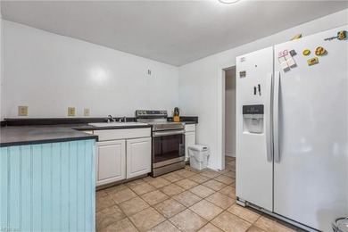 Spacious and versatile, this 6-bedroom, 4-bath split-level home - photo 30